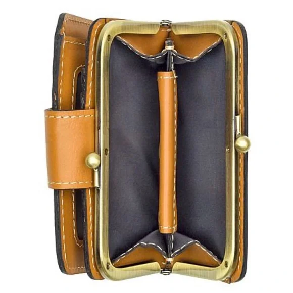 Patricia Nash Leather Wallet. Hazelnut - Picture 5 of 9